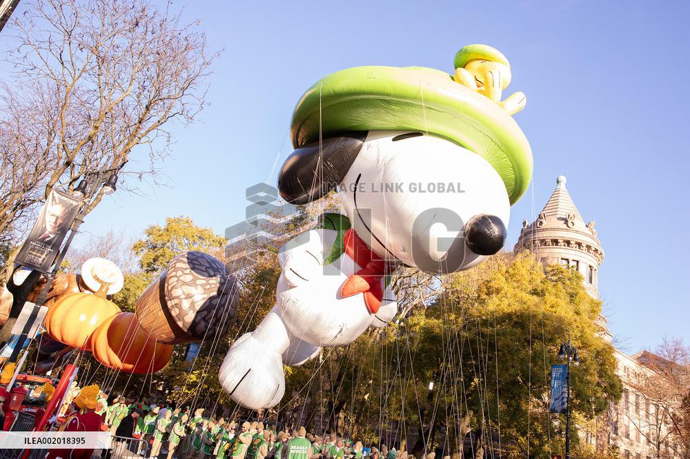Macy's Thanksgiving Day Parade - NYC