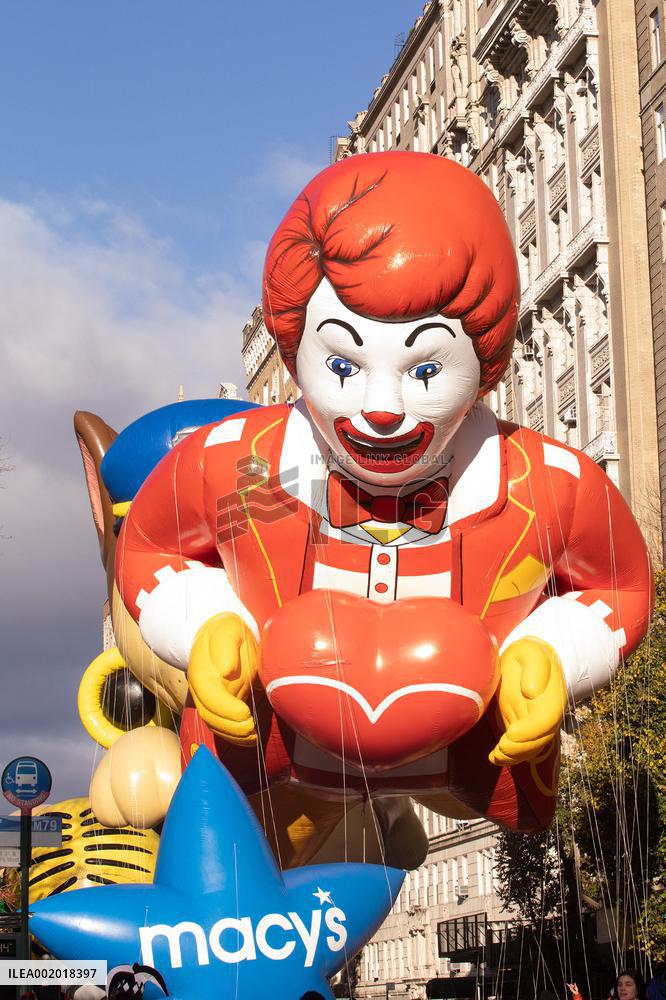 Macy's Thanksgiving Day Parade - NYC