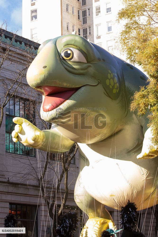 Macy's Thanksgiving Day Parade - NYC