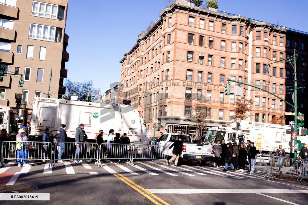 Macy's Thanksgiving Day Parade - NYC