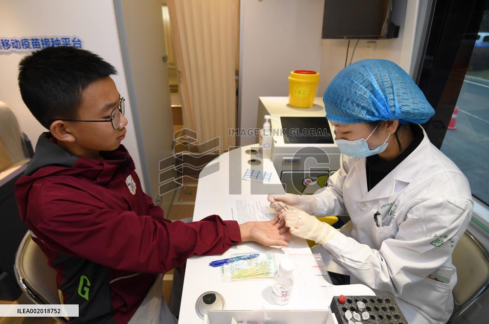 Students Get Flu Shots