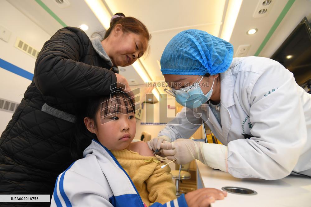 Students Get Flu Shots