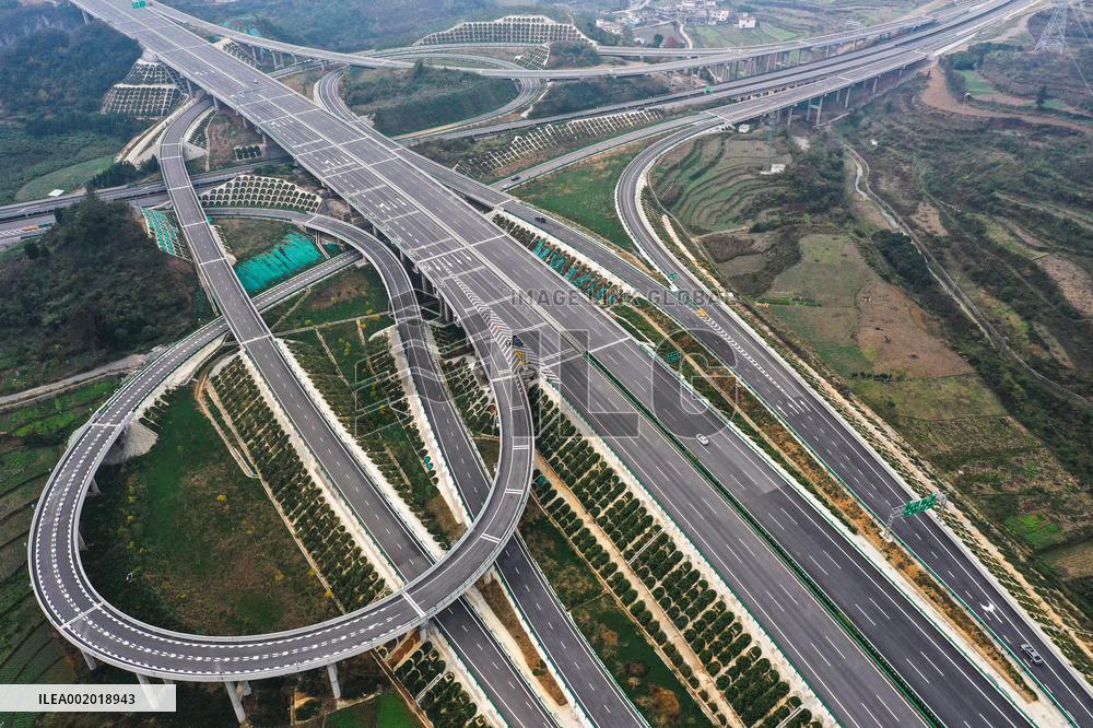CHINA-GUIZHOU-EXPRESSWAY-OPENING TO TRAFFIC (CN)
