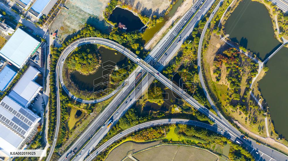 China Highway Traffic Mileage Ranks First in The World