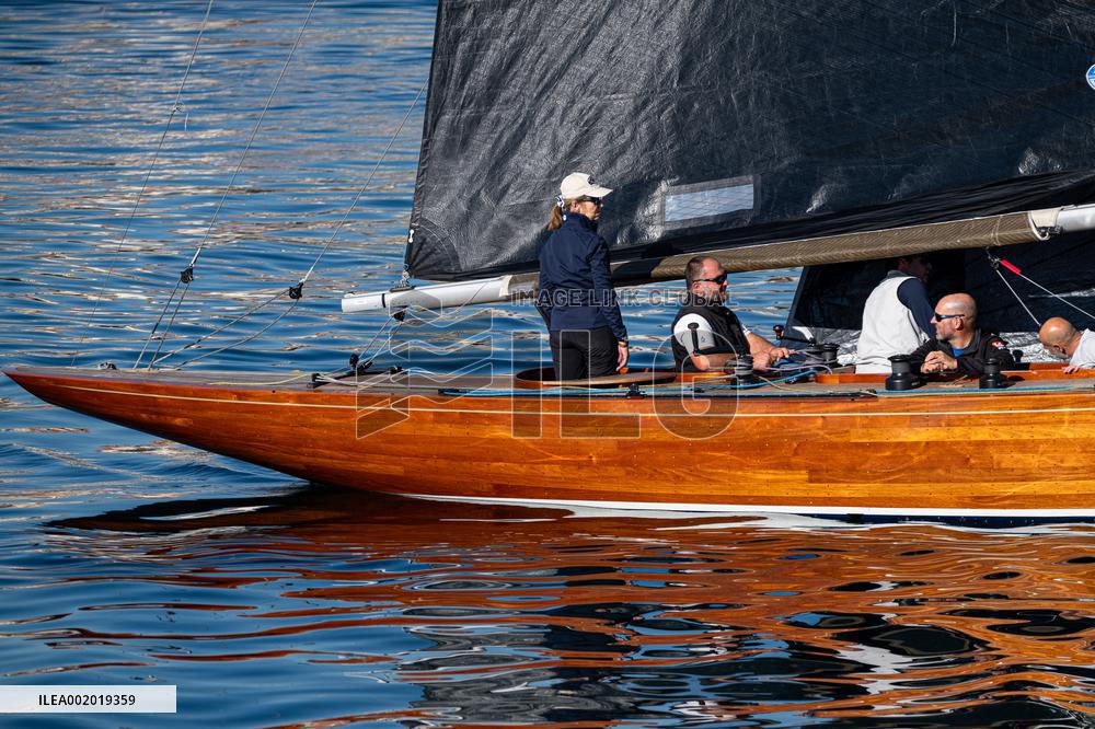 King Juan Carlos And Infanta Elena Enjoy A Day At The Regatta - Sanxenxo