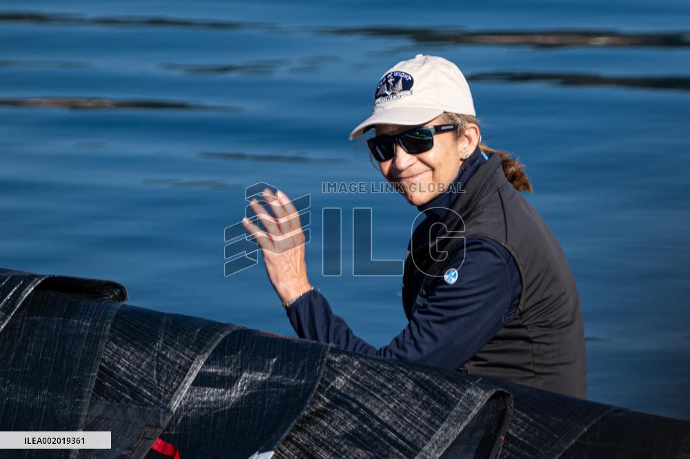 King Juan Carlos And Infanta Elena Enjoy A Day At The Regatta - Sanxenxo
