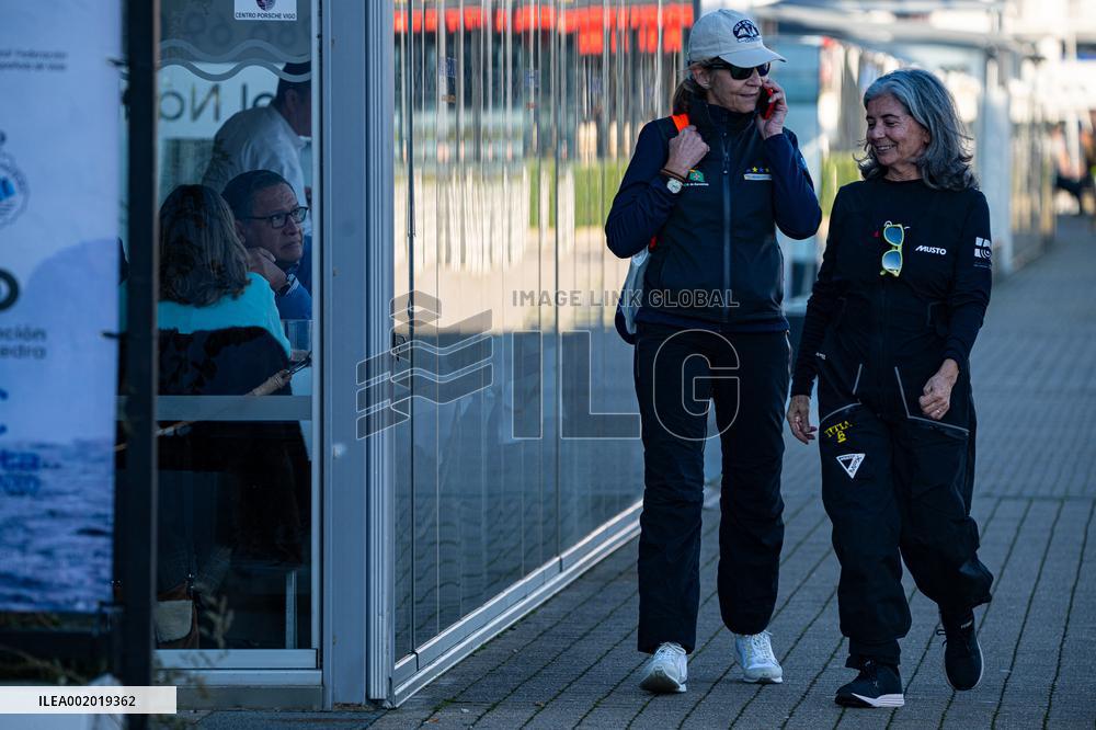 King Juan Carlos And Infanta Elena Enjoy A Day At The Regatta - Sanxenxo