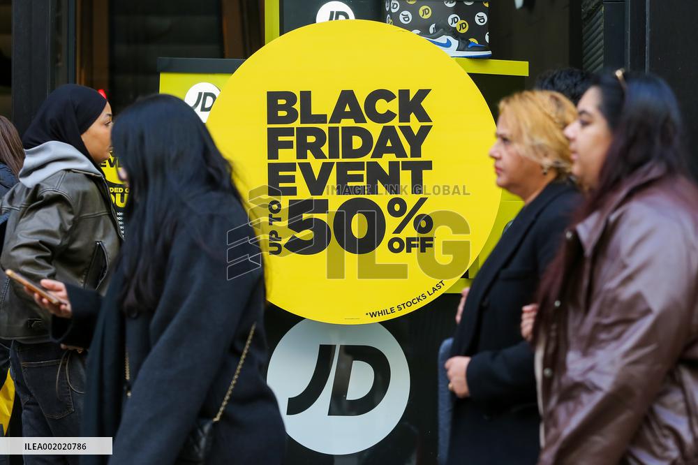 BRITAIN-LONDON-BLACK FRIDAY-SALES
