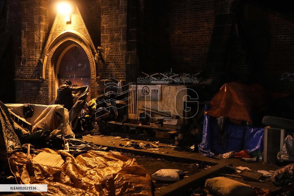 Toronto Clearing Homeless Encampment Near Kensington Market