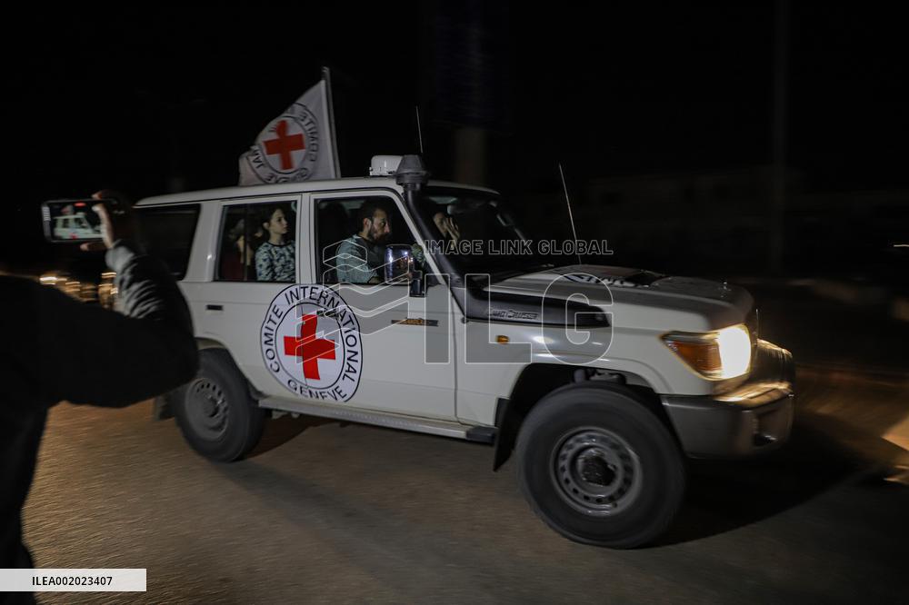 (FOCUS)MIDEAST-GAZA-HAMAS-HOSTAGES-RELEASE