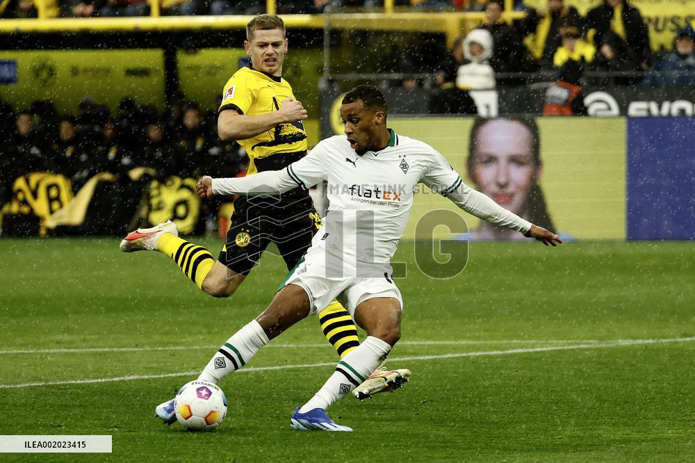 (SP)GERMANY-DORTMUND-FOOTBALL-BUNDESLIGA-DORTMUND VS MOENCHENGLADBACH