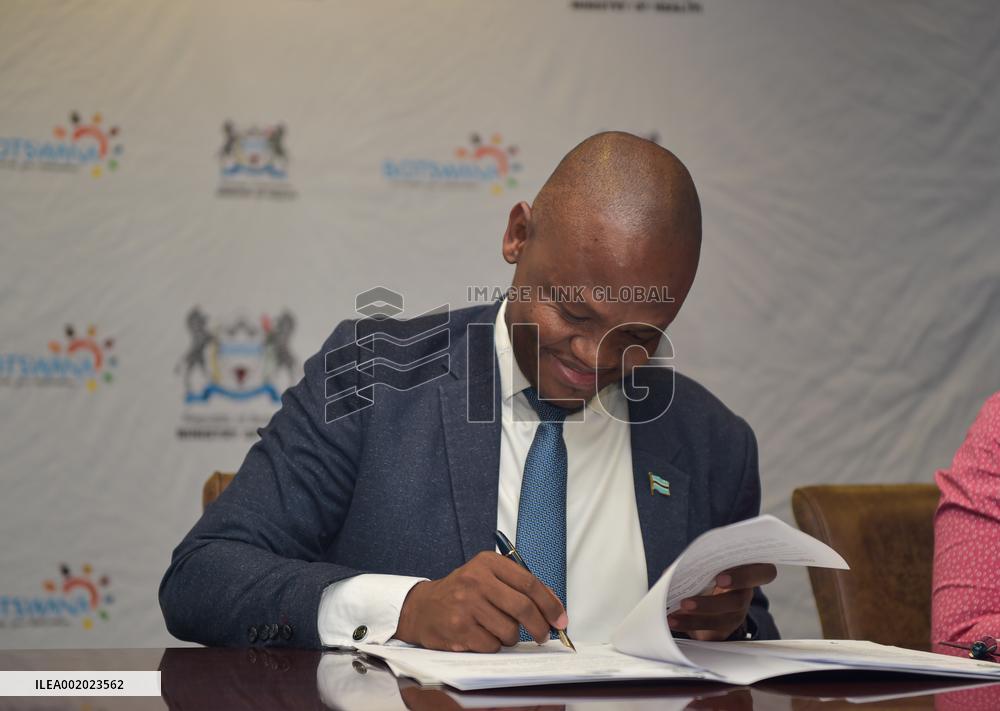 BOTSWANA-GABORONE-UN FRAMEWORK-CLIMATE CHANGE-SIGNING