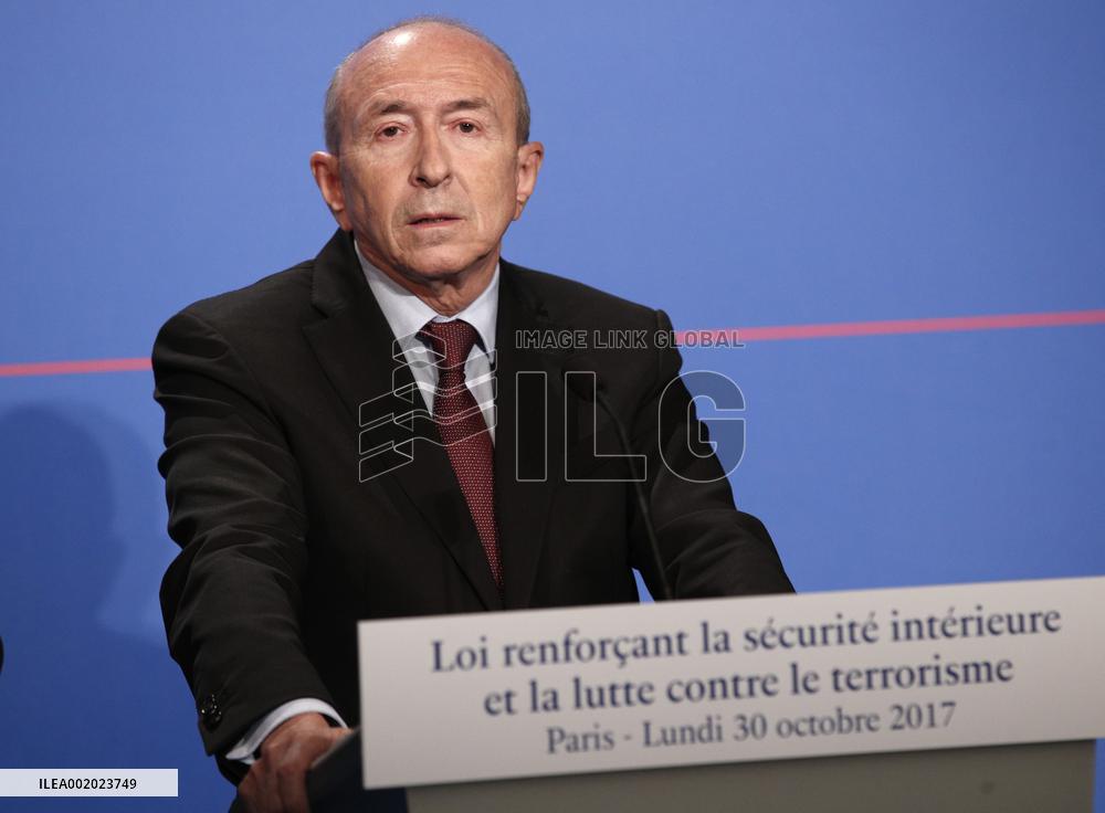 Emmanuel Macron Signed The Antiterrorist Law At The Elysee - Paris