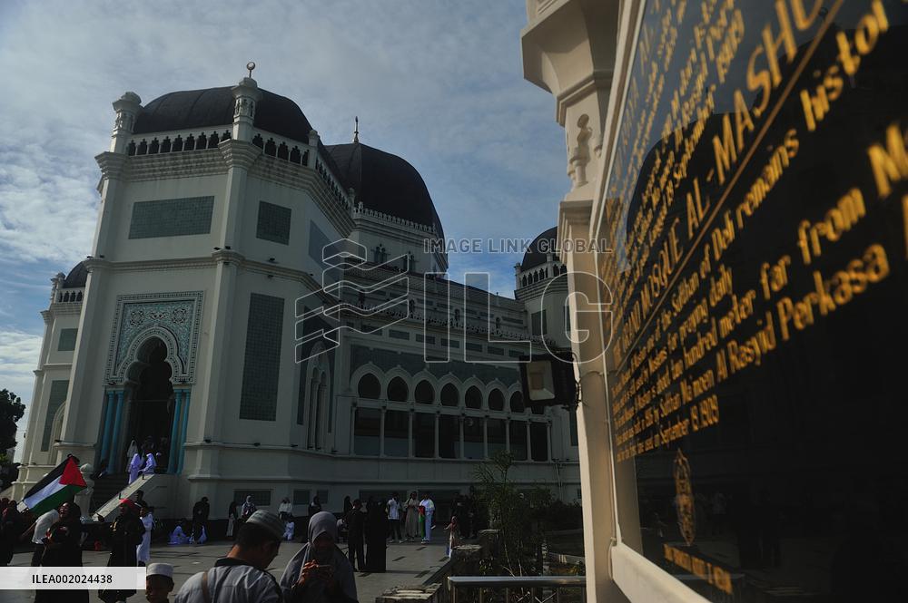 Indonesian For Palestine Mass Protest - Medan
