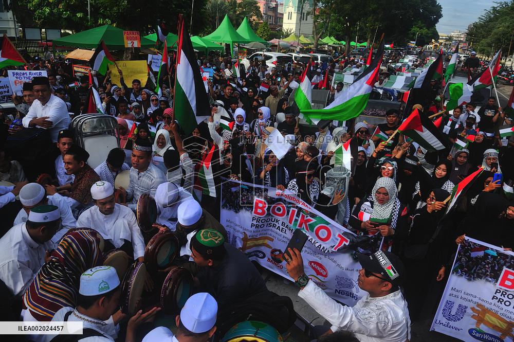 Indonesian For Palestine Mass Protest - Medan