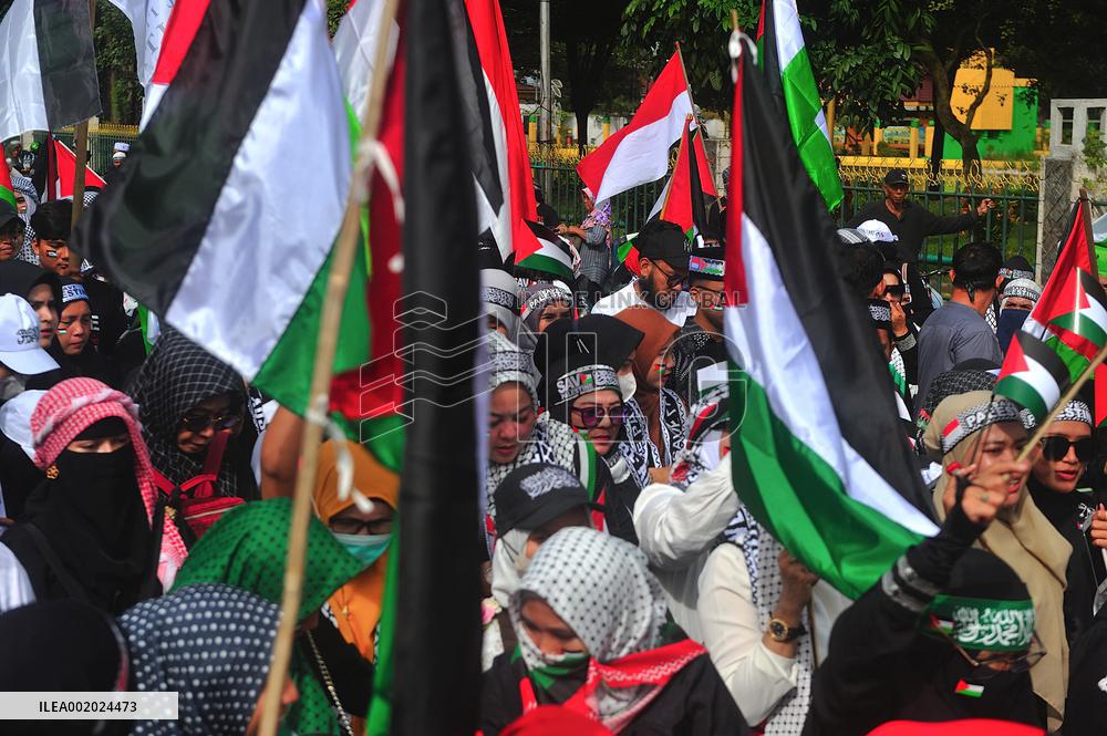 Indonesian For Palestine Mass Protest - Medan