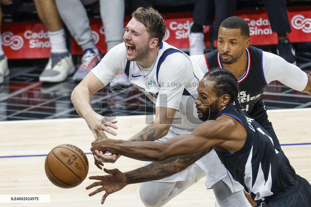 (SP)U.S.-LOS ANGELES-NBA-CLIPPERS VS MAVERICKS