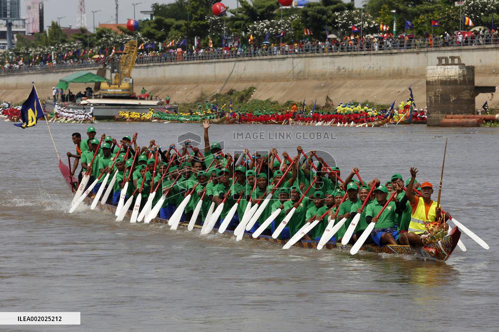 CAMBODIA-PHNOM PENH-WATER FESTIVAL-CELEBRATION