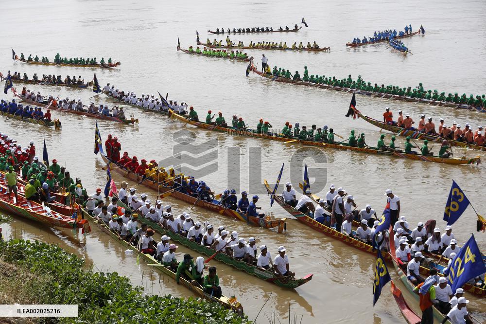 CAMBODIA-PHNOM PENH-WATER FESTIVAL-CELEBRATION
