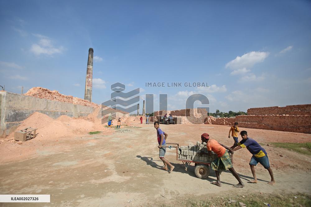 Laborers Work At A Brickyard - Bangladesh