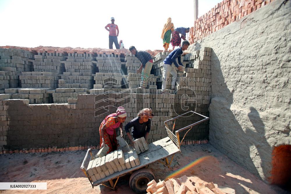 Laborers Work At A Brickyard - Bangladesh