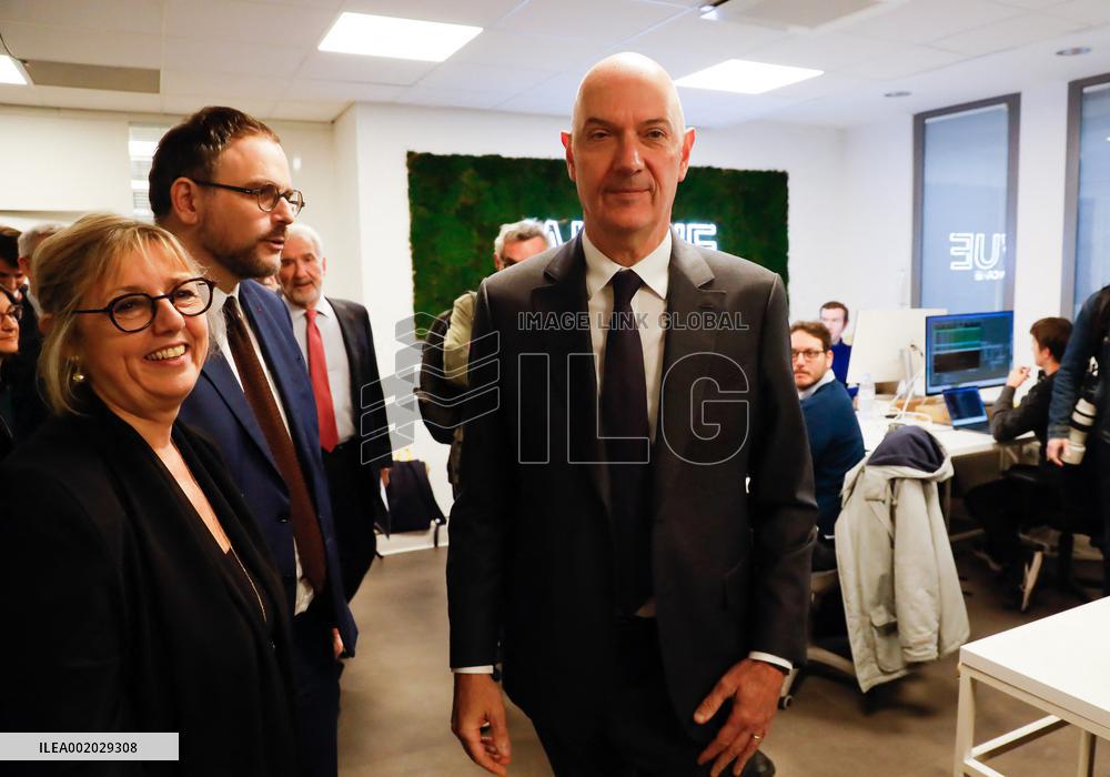 Aurelien Rousseau, Roland Lescure and Sylvie Retailleau visit Paris Biotech Sante