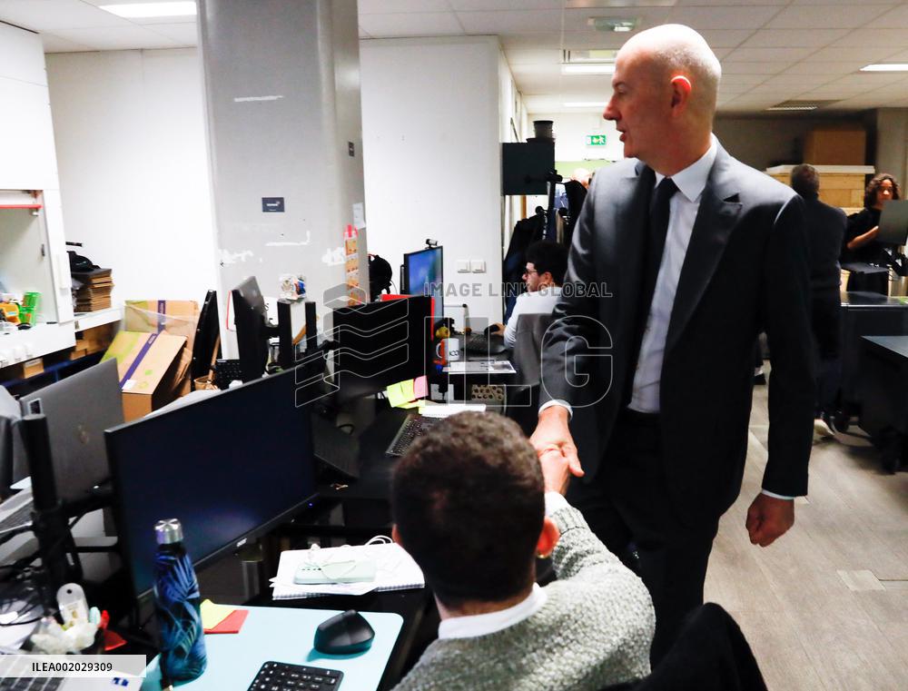 Aurelien Rousseau, Roland Lescure and Sylvie Retailleau visit Paris Biotech Sante