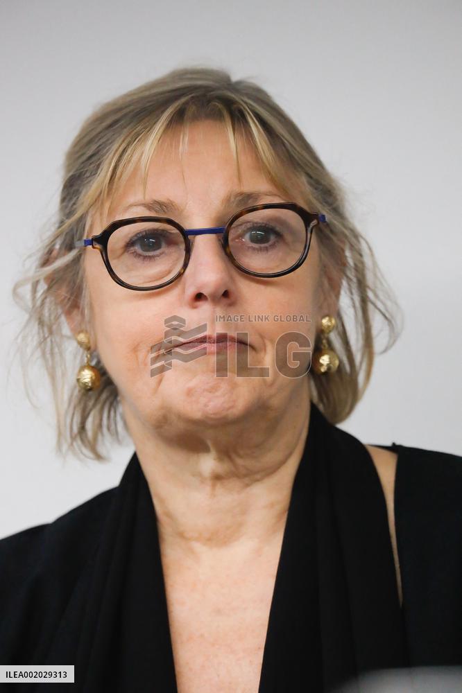 Aurelien Rousseau, Roland Lescure and Sylvie Retailleau visit Paris Biotech Sante