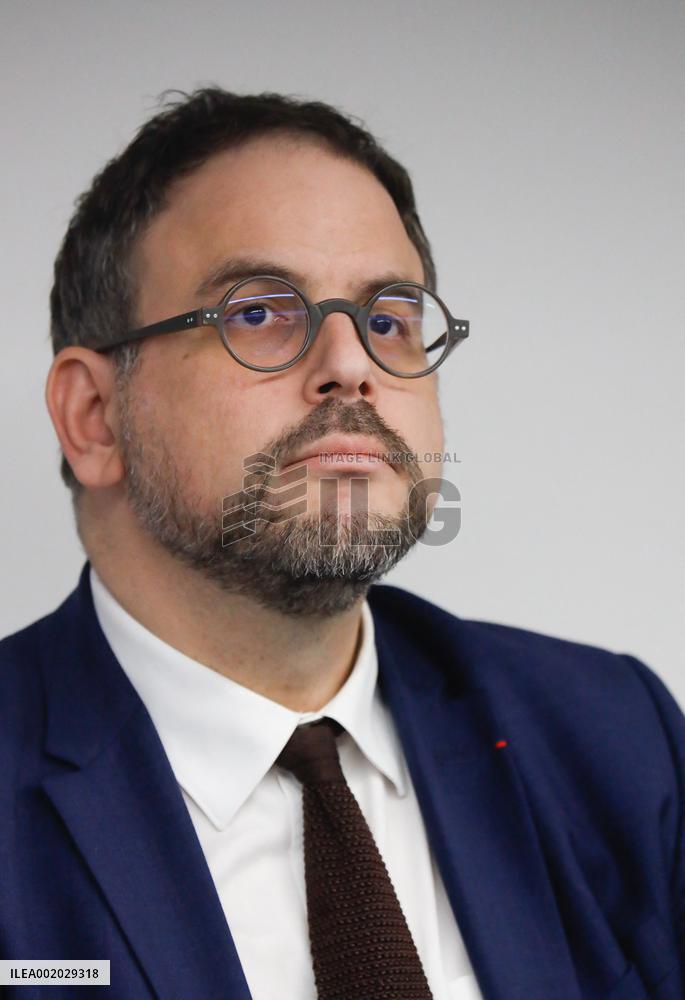 Aurelien Rousseau, Roland Lescure and Sylvie Retailleau visit Paris Biotech Sante