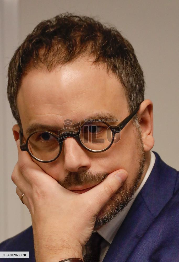 Aurelien Rousseau, Roland Lescure and Sylvie Retailleau visit Paris Biotech Sante