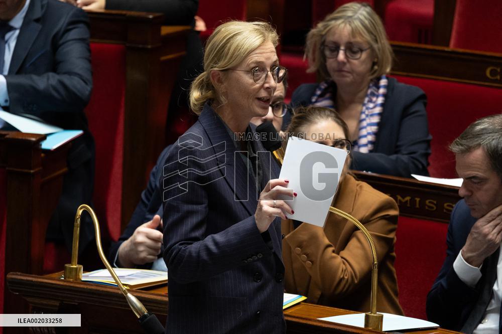 Session of questions to the government - Paris