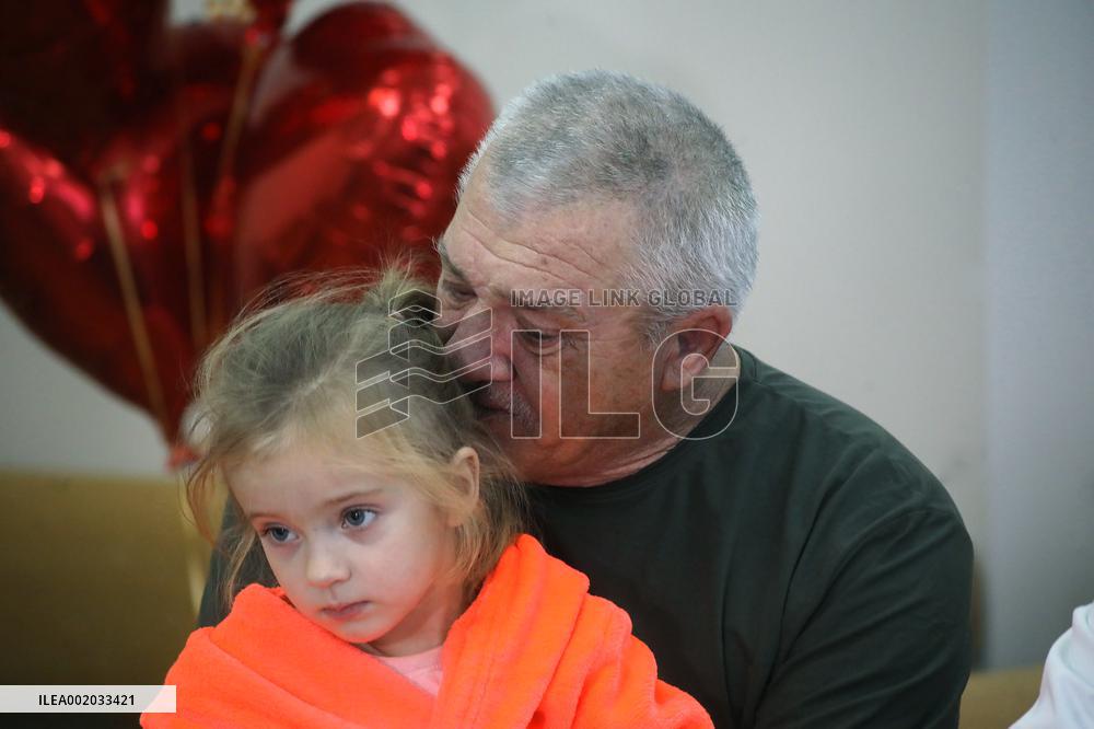 3yo Kherson girl survives after Russian mine shrapnel extracted from her heart