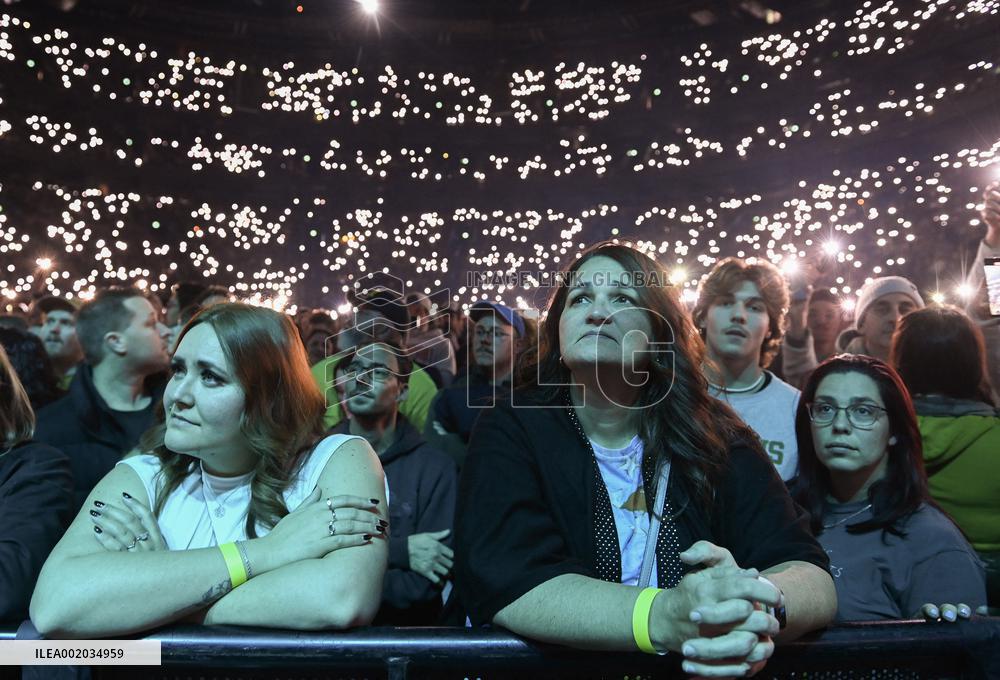 Tribute To Karl Tremblay - Montreal