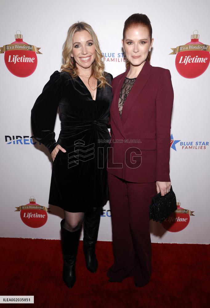 Stars From 'It's A Wonderful Lifetime' Honor Blue Star Families Military Spouses - LA