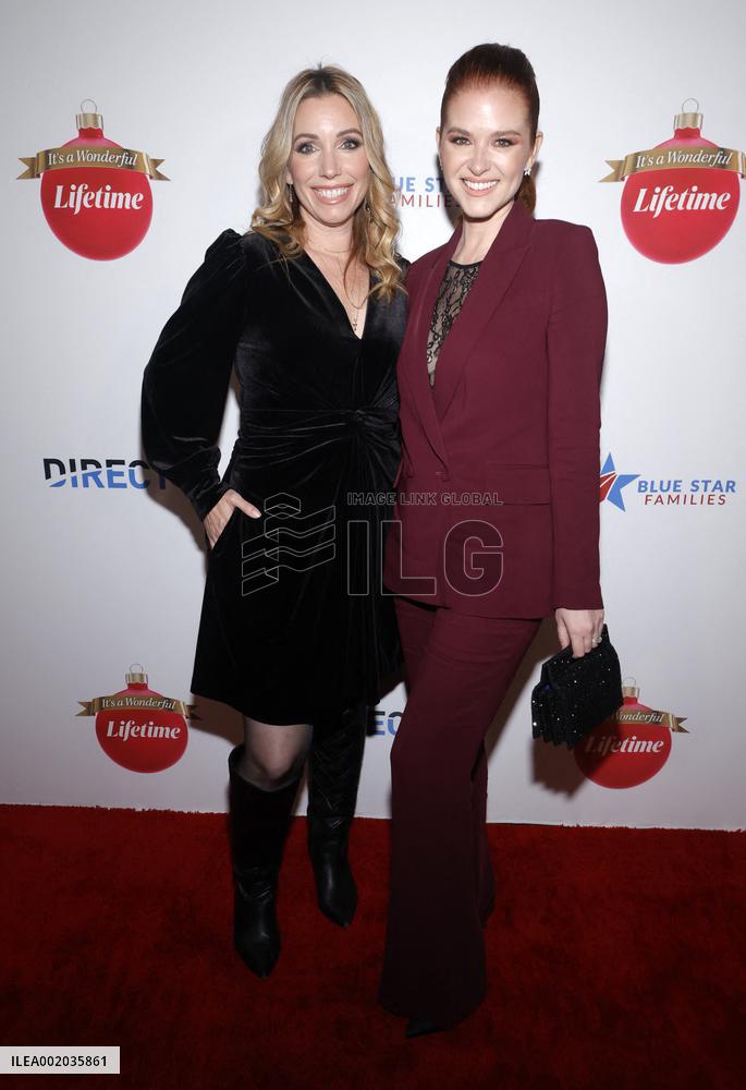 Stars From 'It's A Wonderful Lifetime' Honor Blue Star Families Military Spouses - LA