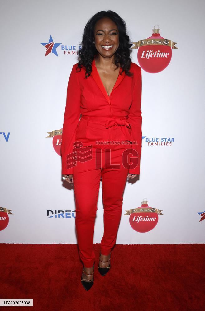 Stars From 'It's A Wonderful Lifetime' Honor Blue Star Families Military Spouses - LA