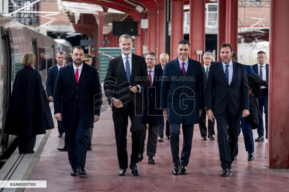 Inaugural Trip Of The High Speed Train To Asturias - Madrid