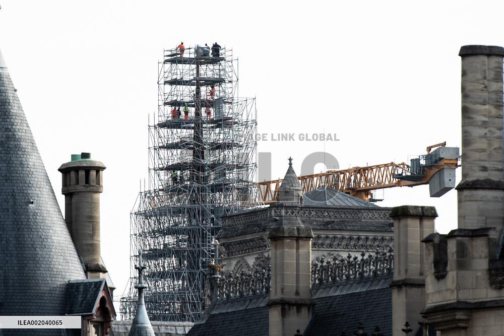 New Notre-Dame Spire Takes Shape - Paris
