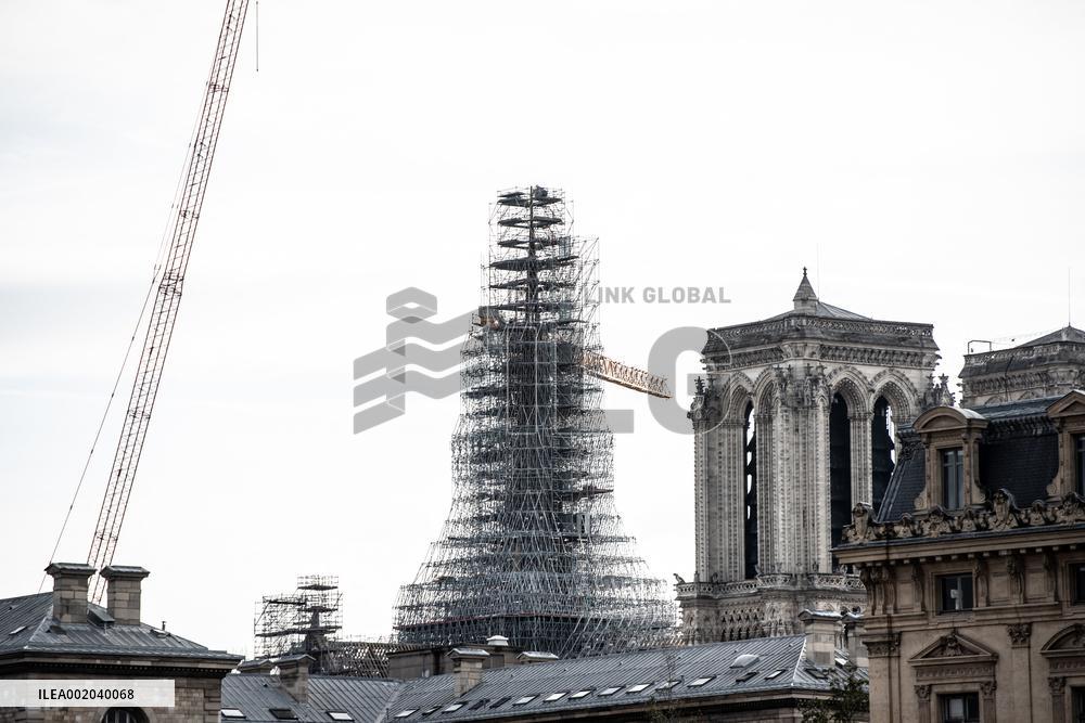 New Notre-Dame Spire Takes Shape - Paris