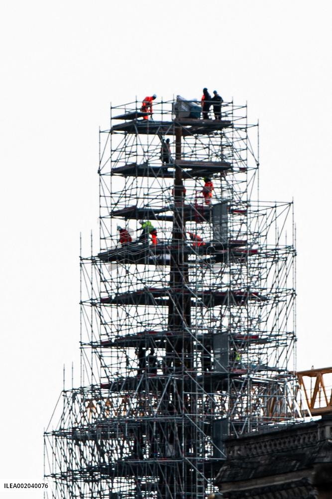 New Notre-Dame Spire Takes Shape - Paris