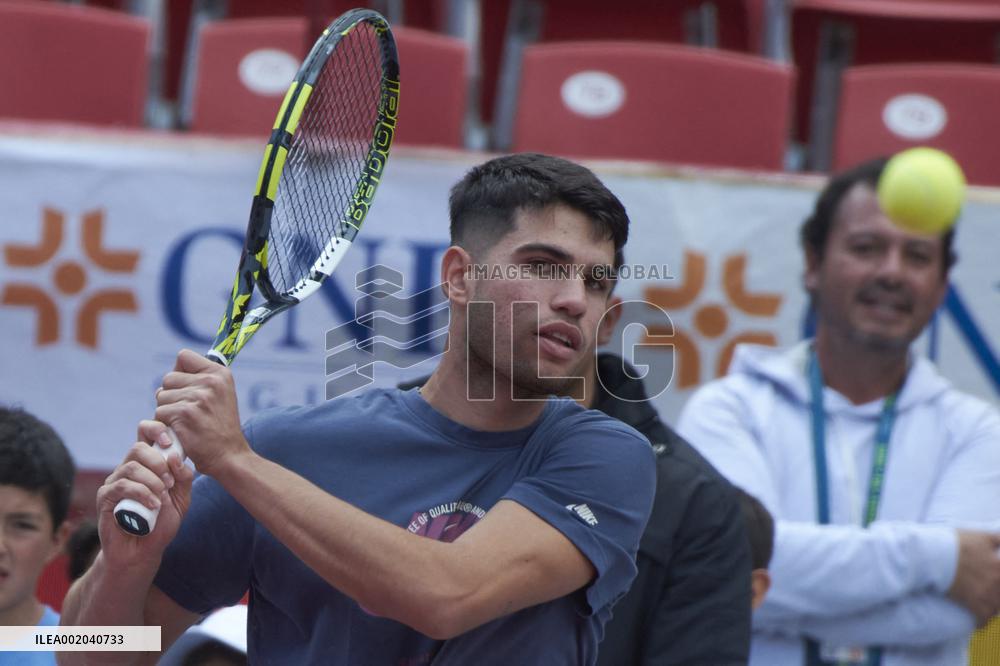 Children's Tennis Clinic - Mexico City