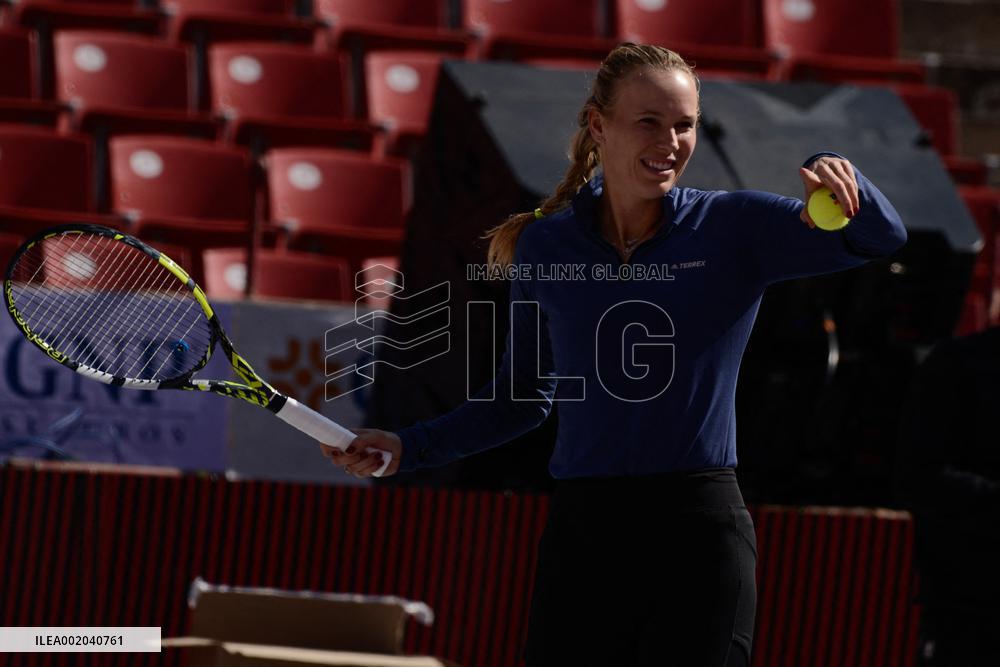 Children's Tennis Clinic - Mexico City