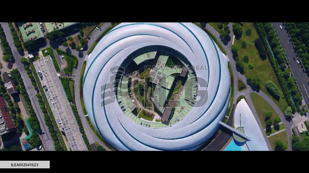 Xi inspects exhibition on Shanghai's sci-tech innovations in Shanghai