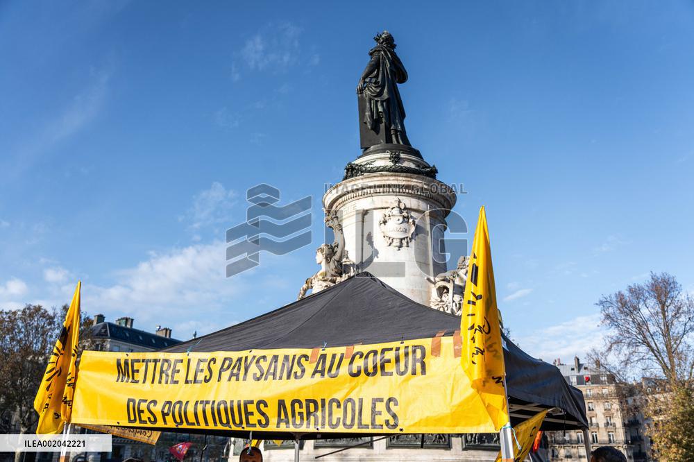 Beekeepers Demonstration - Paris