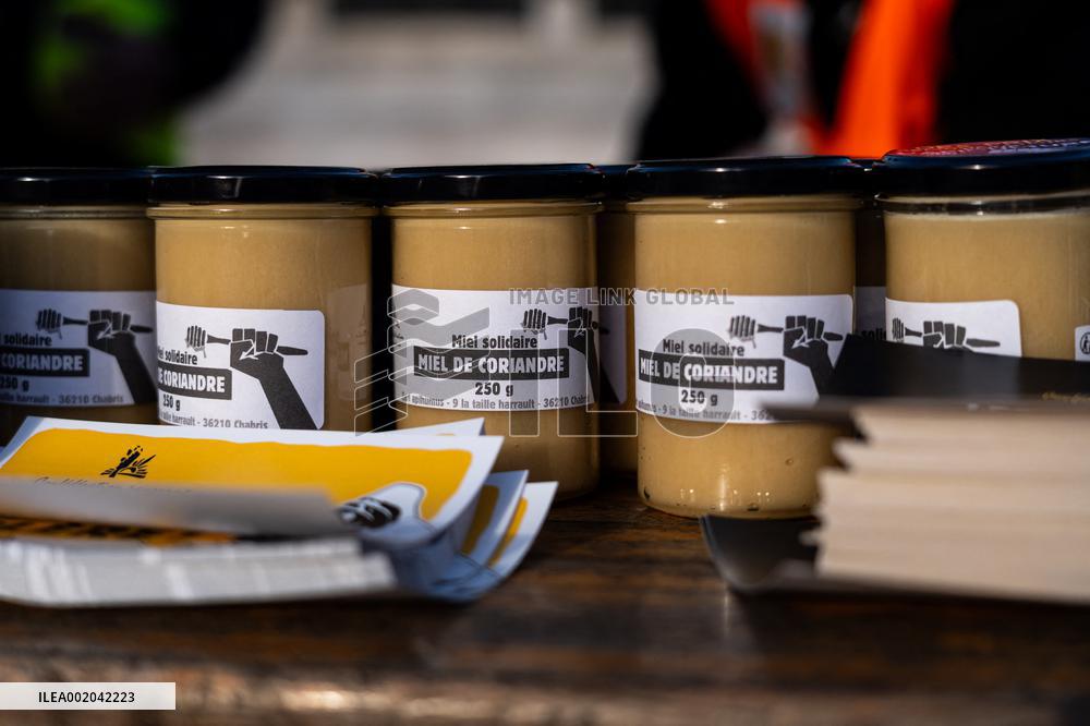 Beekeepers Demonstration - Paris