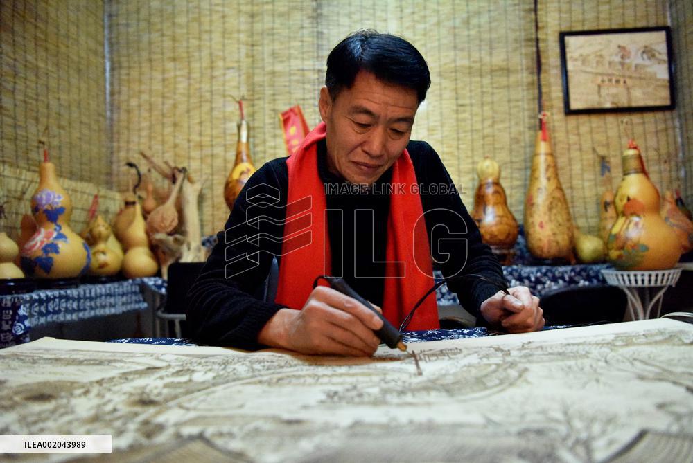 Wood-panelled Pyrograph in Zhangjiakou