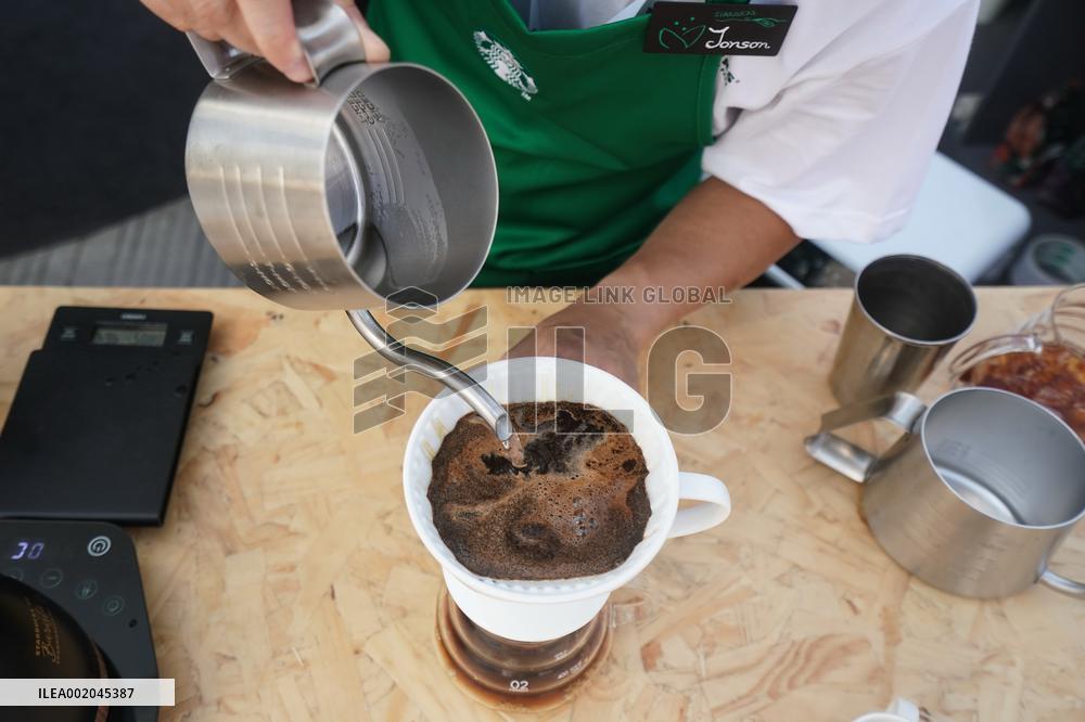 CHINA-STARBUCKS-COFFEE INDUSTRIAL CHAIN (CN)