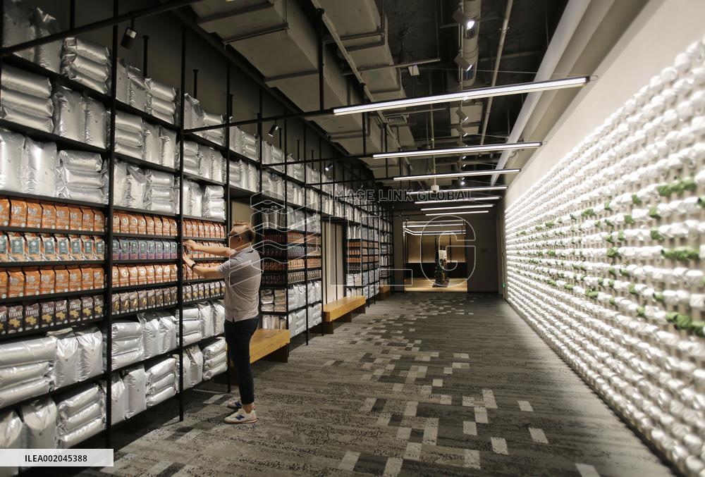 CHINA-STARBUCKS-COFFEE INDUSTRIAL CHAIN (CN)