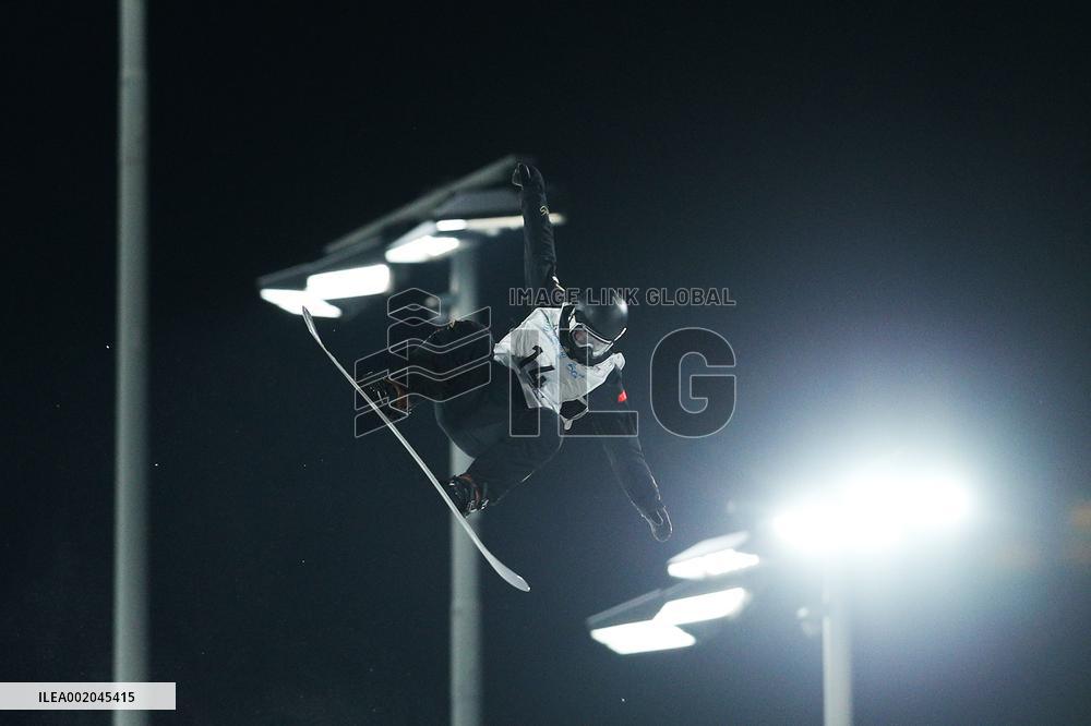 (SP)CHINA-BEIJING-SNOWBOARD-BIG AIR WORLD CUP-QUALIFICATION(CN)