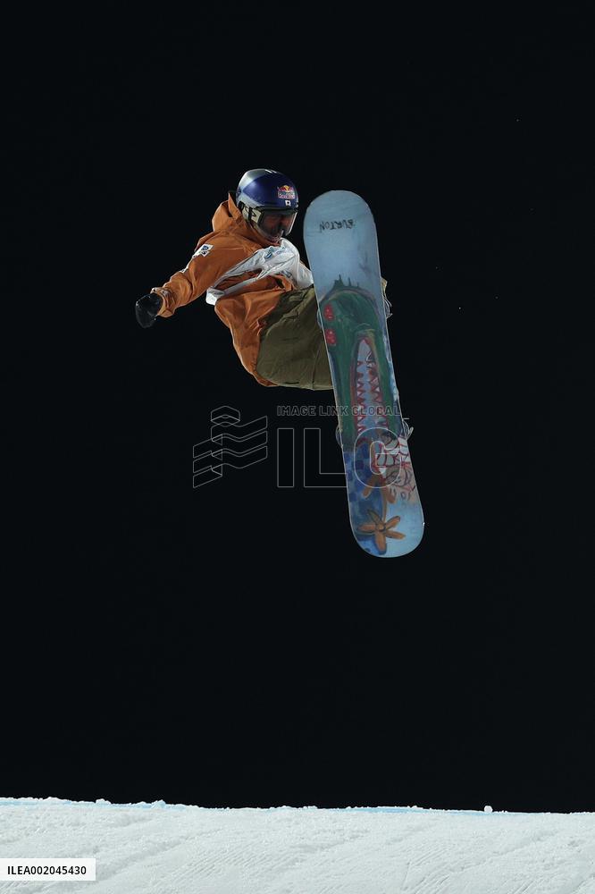 (SP)CHINA-BEIJING-SNOWBOARD-BIG AIR WORLD CUP-QUALIFICATION(CN)